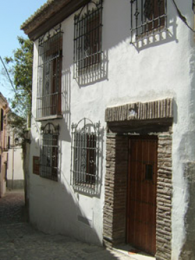 Furnished apartment in the Albaicín. Five minutes away from Plaza Nueva (centre of Granada).. Oasis Real Estate. Houses in Granada, Spain.