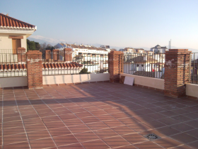 Oasis Real State. Houses in Granada, Spain