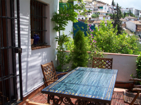 Oasis Real State. Houses in Granada, Spain