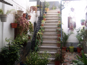 Patio de apartamento en venta en el Albaic�n, Granada.