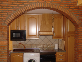 Cocina office de piso en venta en el Albaicín, Granada.